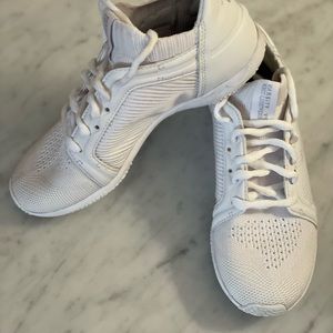 Varsity V4X Cheer Shoes Size 6